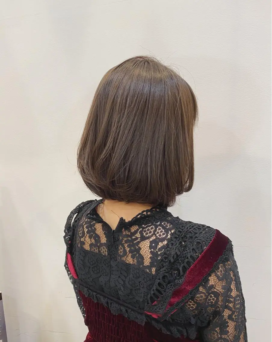 セミロング カラー デザインカラー ブリーチ指名 NO1🌈SAKIのヘアスタイル