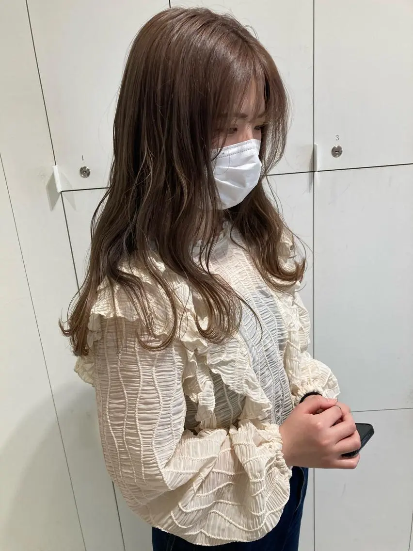 セミロング カラー ベージュカラー ヘアカラー 透明感カラー🫧 nanohaのヘアスタイル