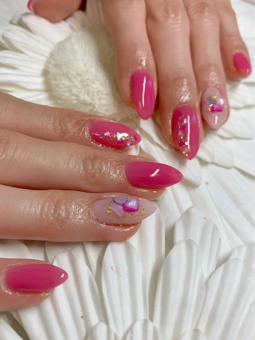 ネイル ストーンネイル ハンドネイル Nailsalon E's cafeのネイルデザイン