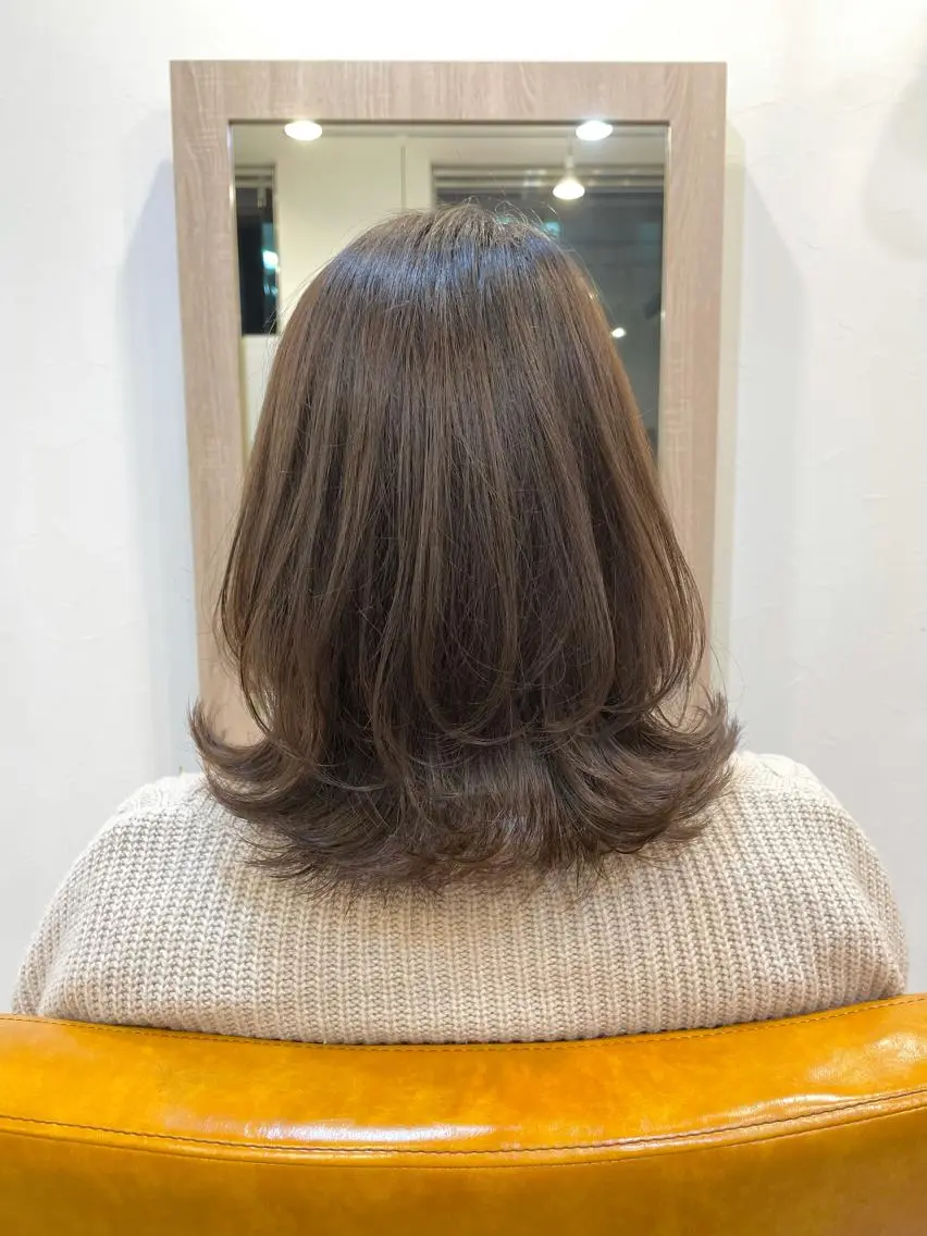 ミディアム ミディアムレイヤー レイヤーカット ミディアムヘア🌼 さきのヘアスタイル