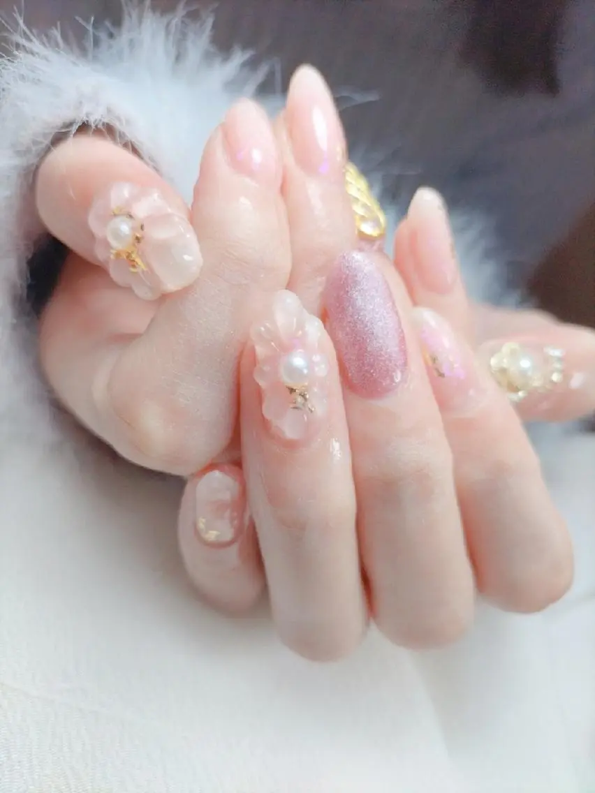 ネイル 小金井市のネイル ・美肌・眉毛やさんの眉毛・アイブロウイメージ