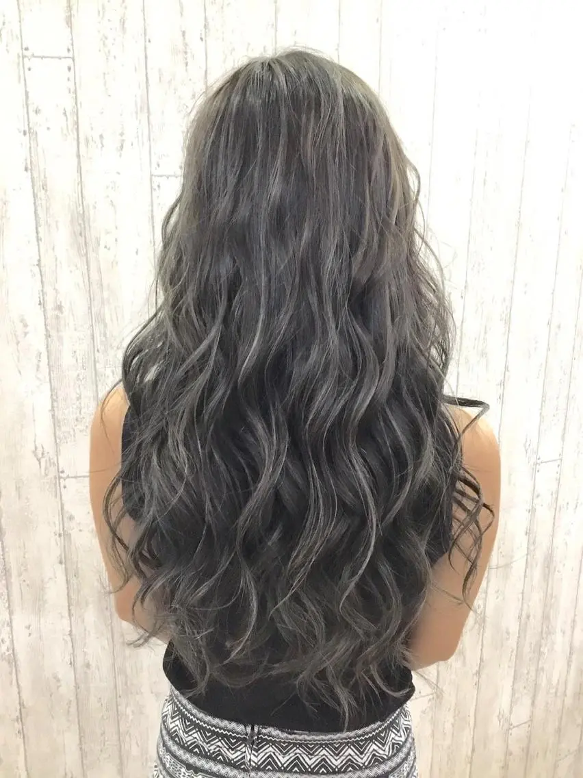 ロング カラー アッシュ 透明感カラー ハイライトカラー ハイライト ヘアカラー トリートメント 髪質改善/艶髪💎 ウエキ リカのヘアスタイル