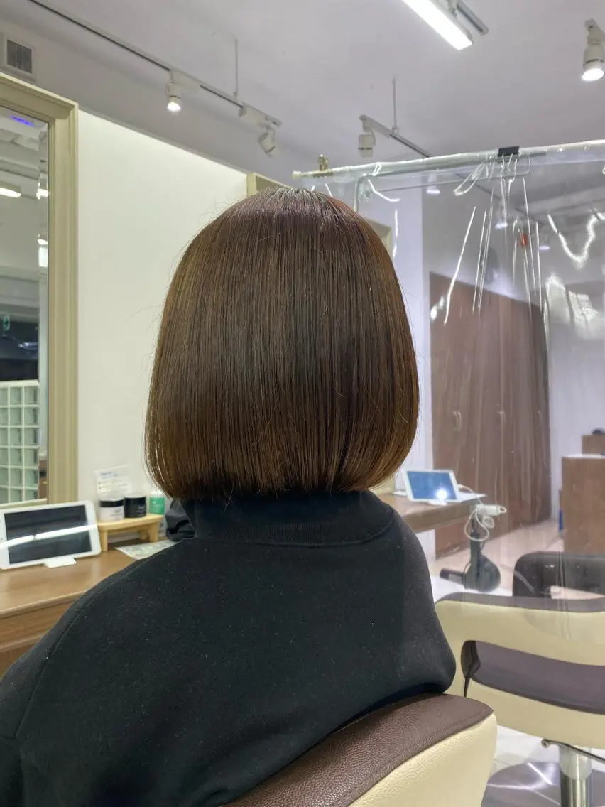 ミディアム ボブ カット ヘアカラー トリートメント 長妻莉央/縮毛矯正 髪質改善カラーのヘアスタイル