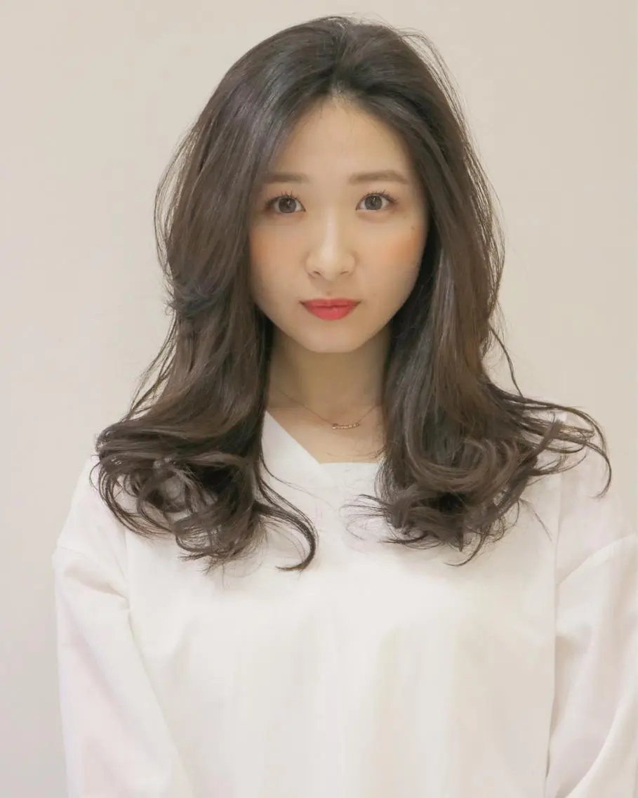 セミロング 柳澤 興輝のヘアスタイル