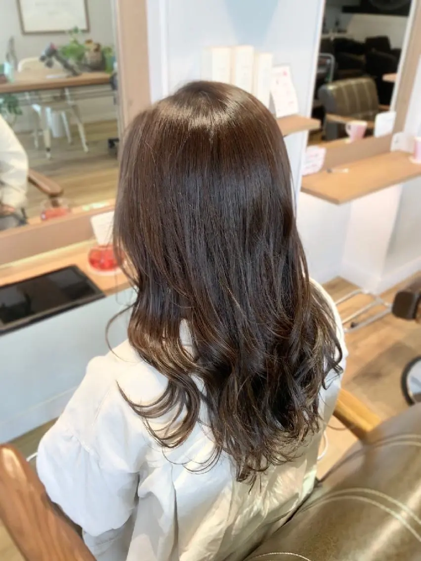 カラー グレージュ ヘアカラー トリートメント 堀 望美のヘアスタイル