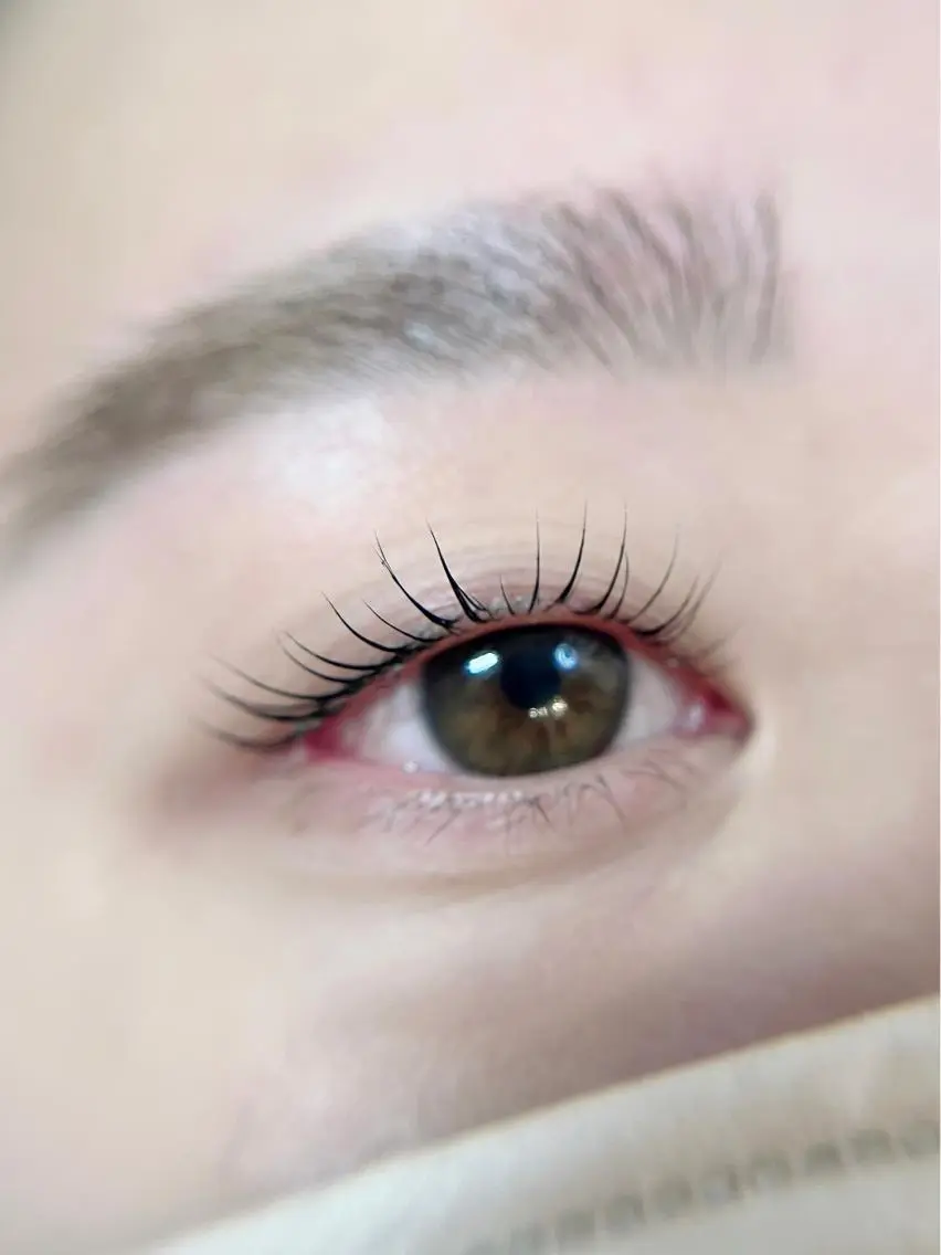 マツエク・マツパ n9　brow sumi.の眉毛・アイブロウイメージ