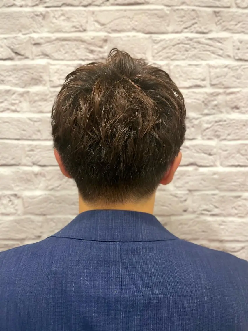 ショート カラー メンズ アップバング ツーブロック アッシュ カット ヘアカラー ヘアセット メンズカット特化💈 遠山泰輝のヘアスタイル