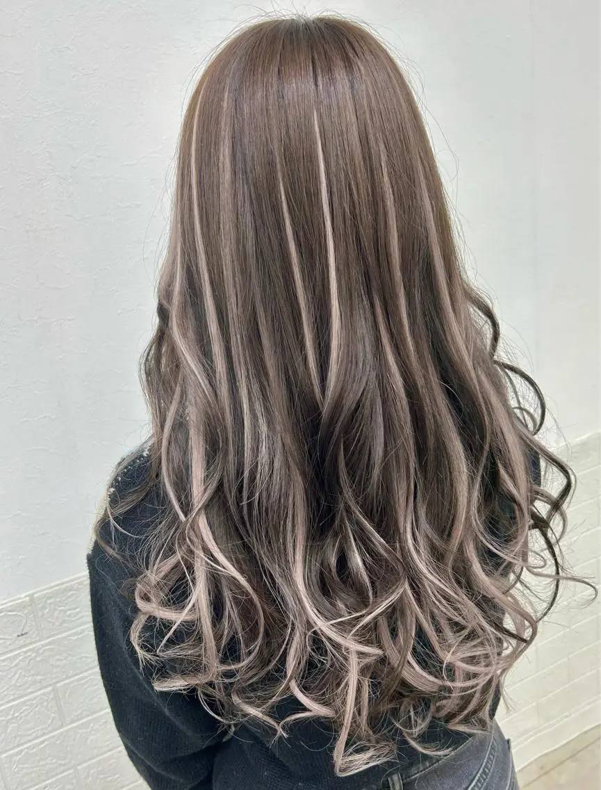最高級エクステ /羽エクステ白石宇由のヘアスタイル