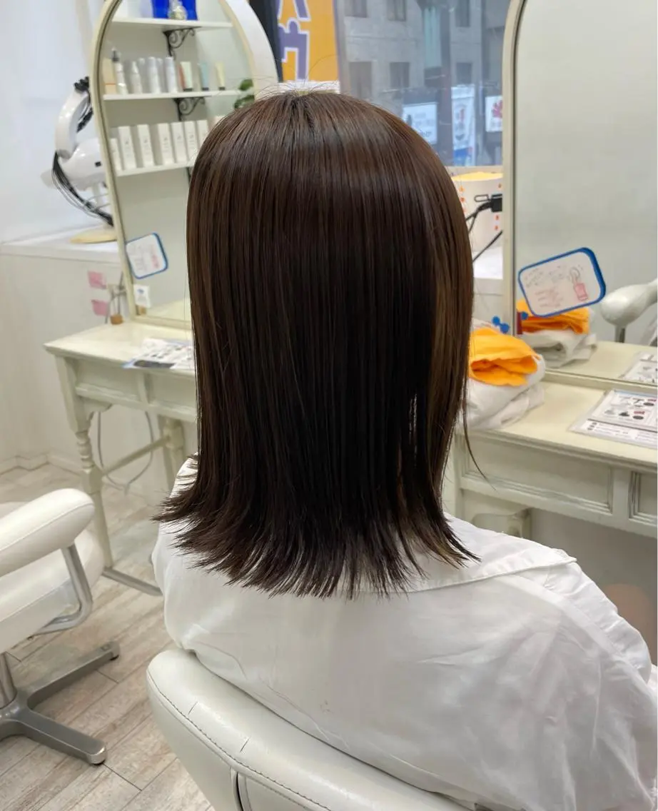 ミディアム くびれヘア カット 縮毛矯正 新籾 尚哉のヘアスタイル