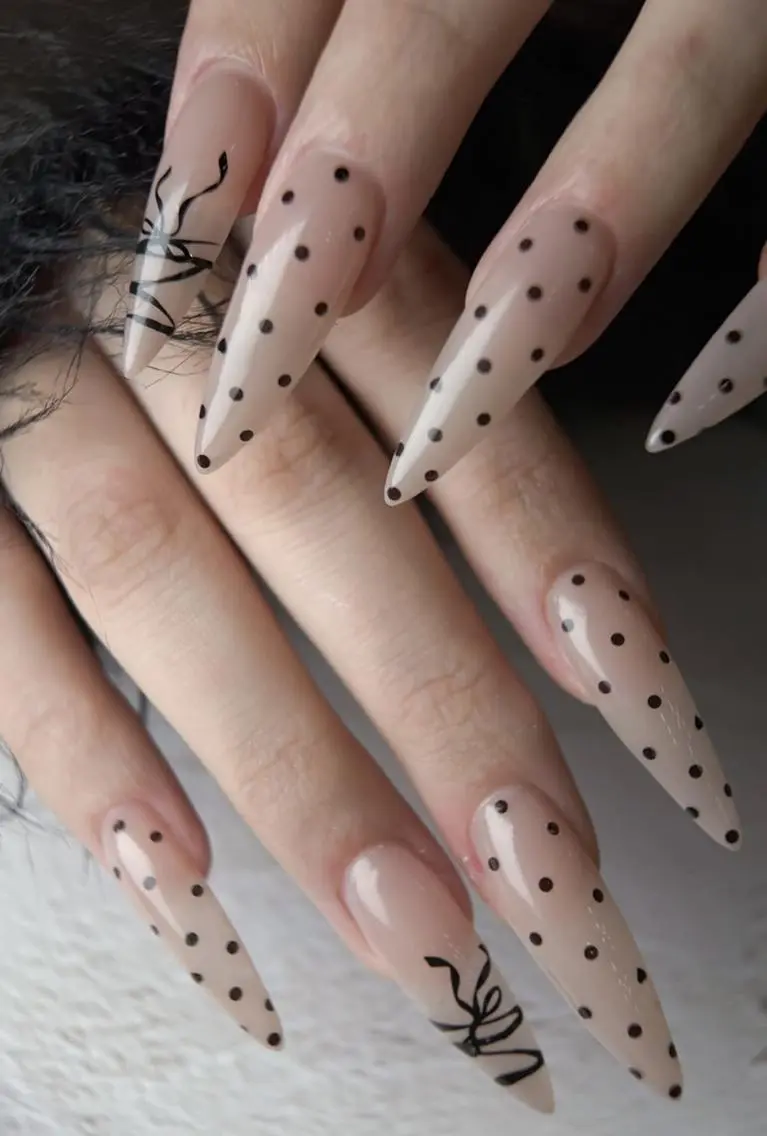 ネイル チークネイル フレンチネイル キラキラネイル 韓国ネイル マグネットネイル ハンドネイル H.baby Nail Salonのネイルデザイン