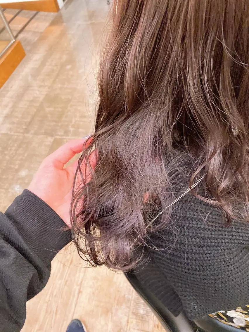 ロング カラー 野村 莉夏香のヘアスタイル