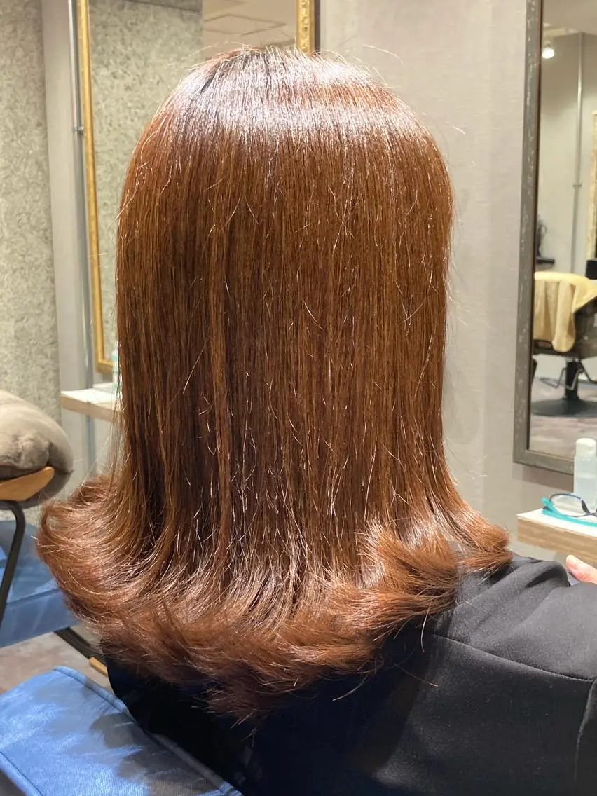 セミロング カラー アディクシーカラー 浅野 順一のヘアスタイル