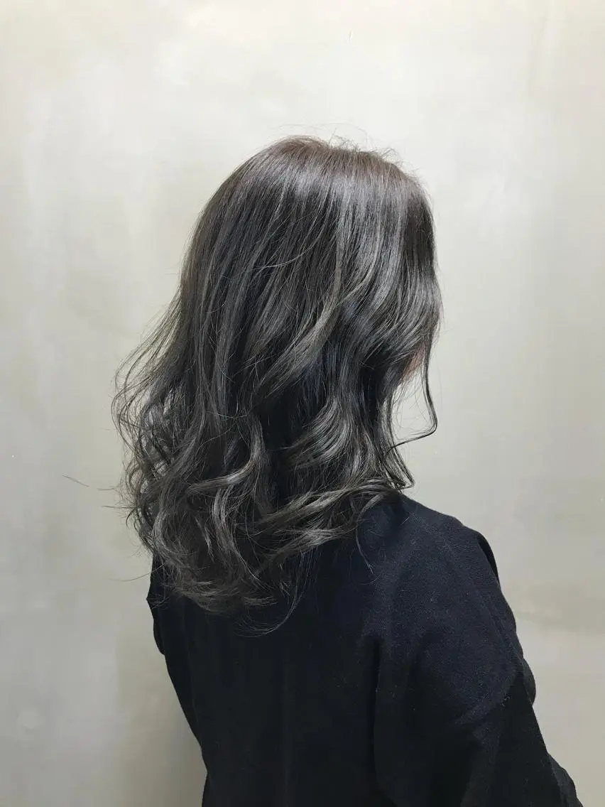 ミディアム カラー 【透明感、艶髪】西村 有司のヘアスタイル