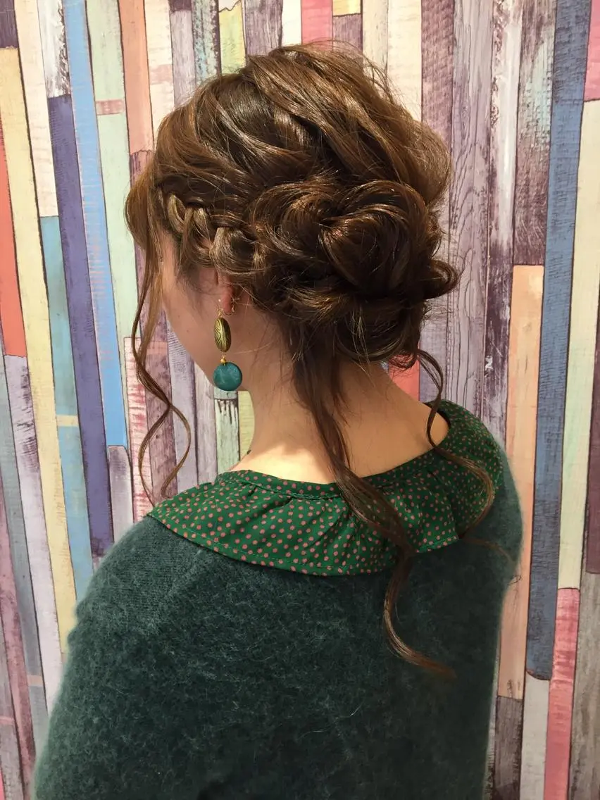 セミロング ヘアアレンジ 髙尾 綺女のマツエク・マツパデザイン