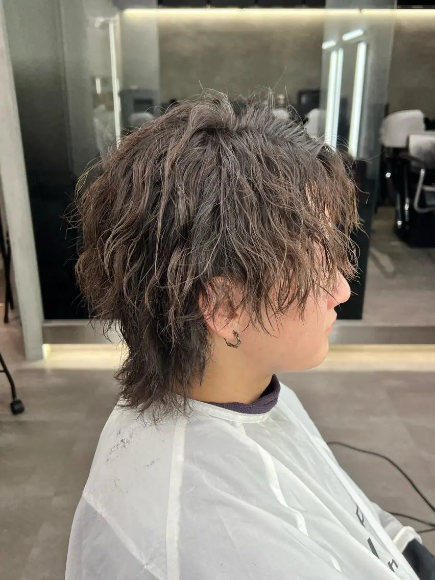 セミロング メンズ パーマ EARTH岩楯 優貴のヘアスタイル