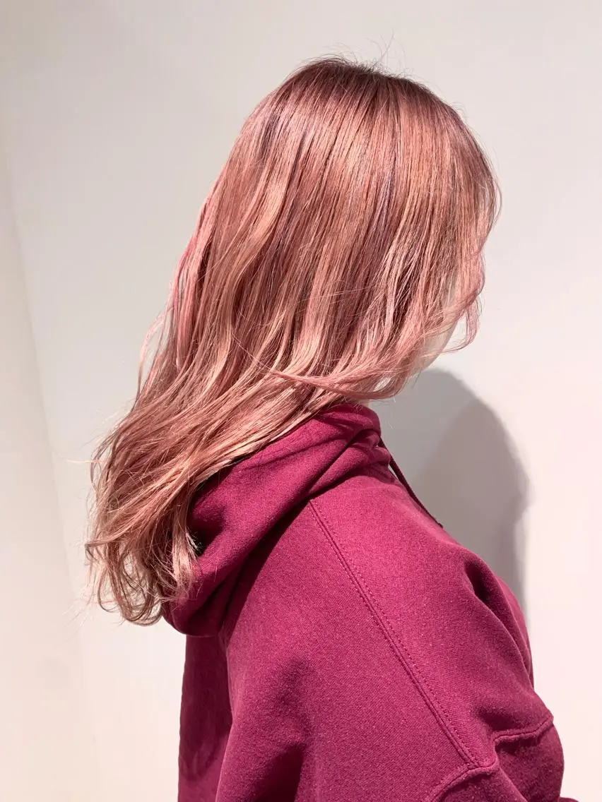 ロング カラー ピンクカラー ホワイトピンク corazon Maoのヘアスタイル