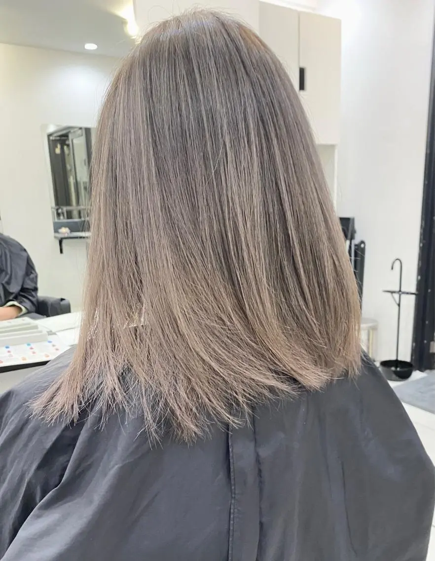 ミディアム カラー バレイヤージュ レイヤーカット opus 店長大和 レイヤー/赤み消しのヘアスタイル