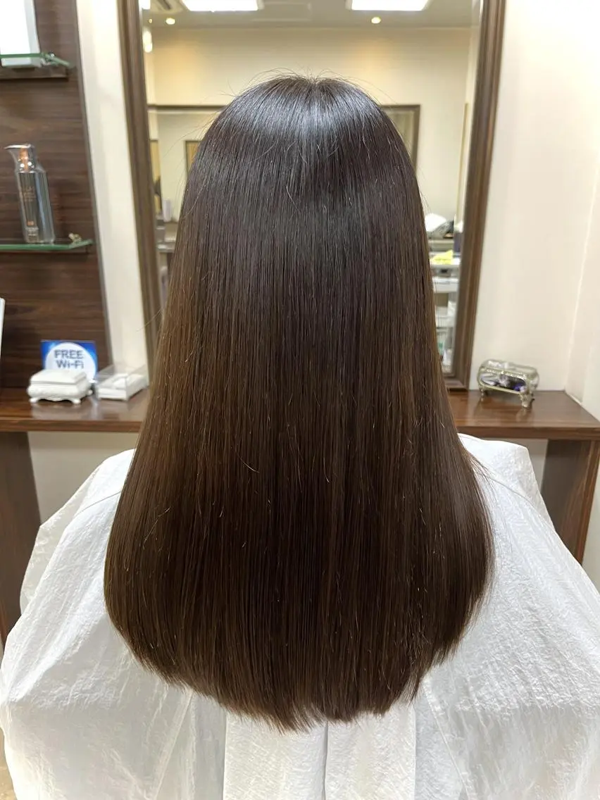 セミロング アッシュ アッシュグレー アッシュグレージュ カット ヘアカラー トリートメント 澤崎 希望のヘアスタイル