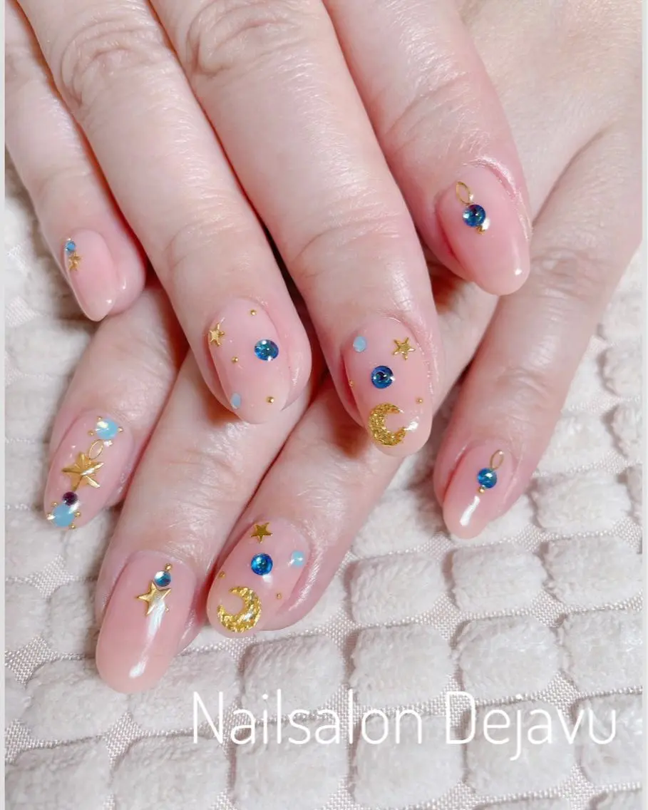 ネイル アートネイル Nail salon Dejavu 🌿のネイルデザイン