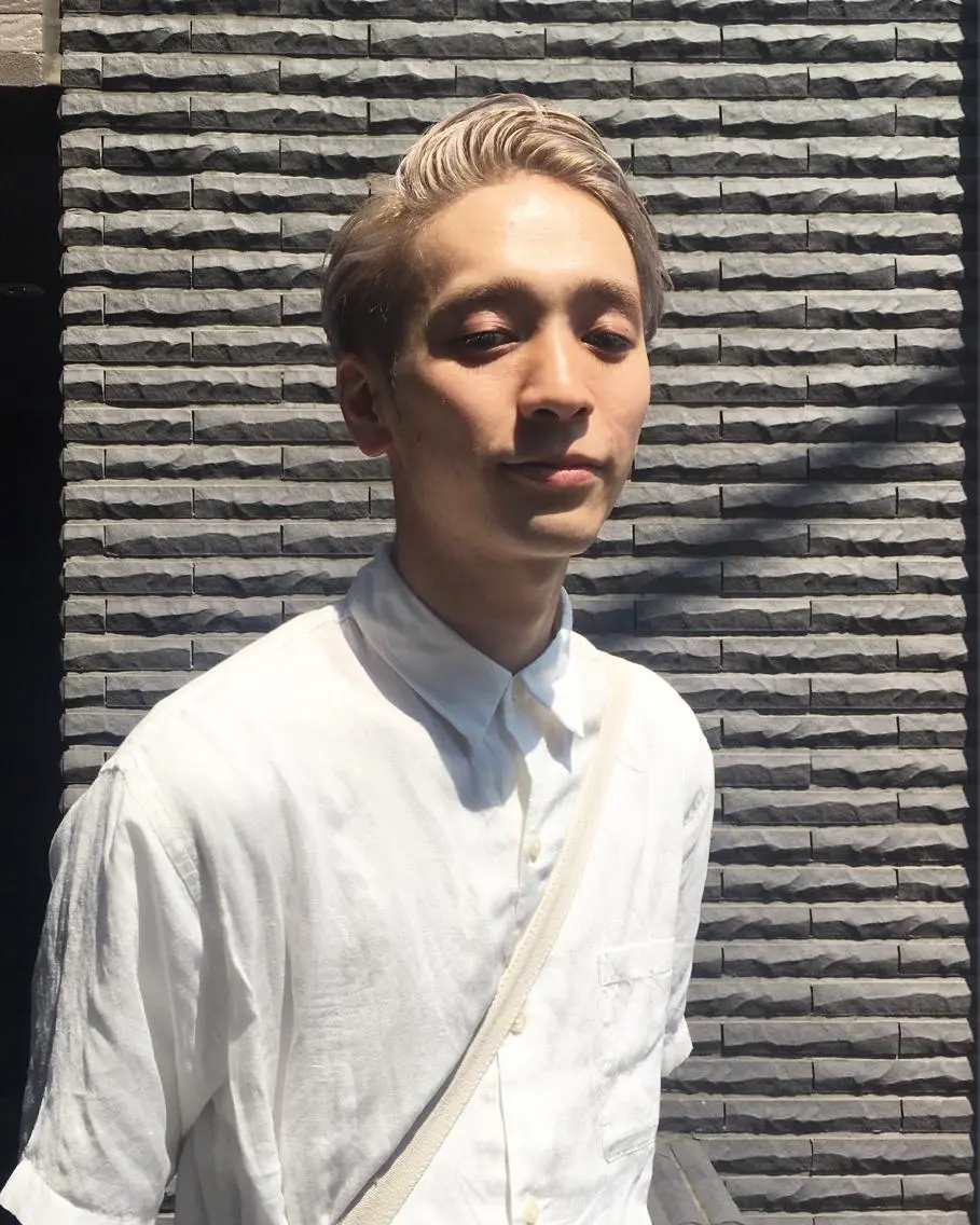 ショート カラー メンズ ベージュカラー ホワイトベージュ 外国人風カラー 山口 悟のヘアスタイル