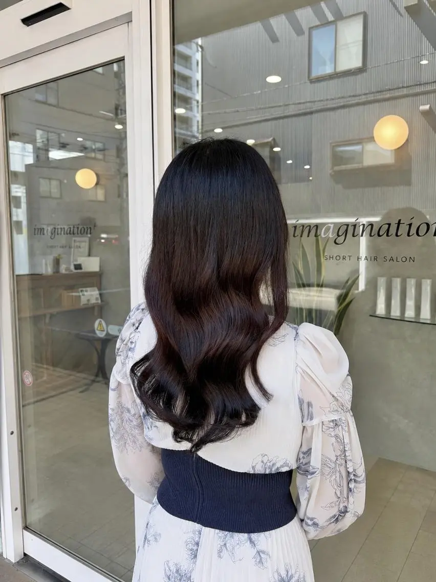 カラー ブリーチ ボルドーカラー ブラウンカラー 透明感カラー 韓国ヘアケアブリーチ 莉奈のヘアスタイル