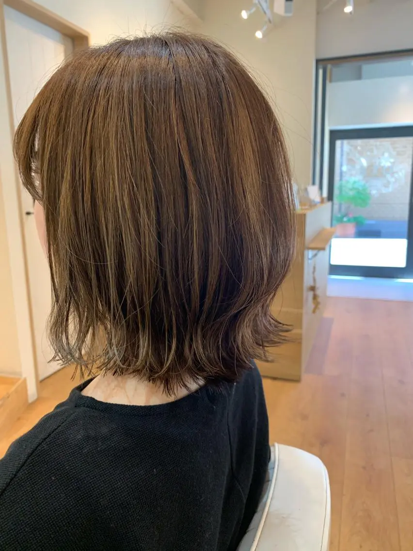 ミディアム ヘアカラー トリートメント ayano ．のヘアスタイル