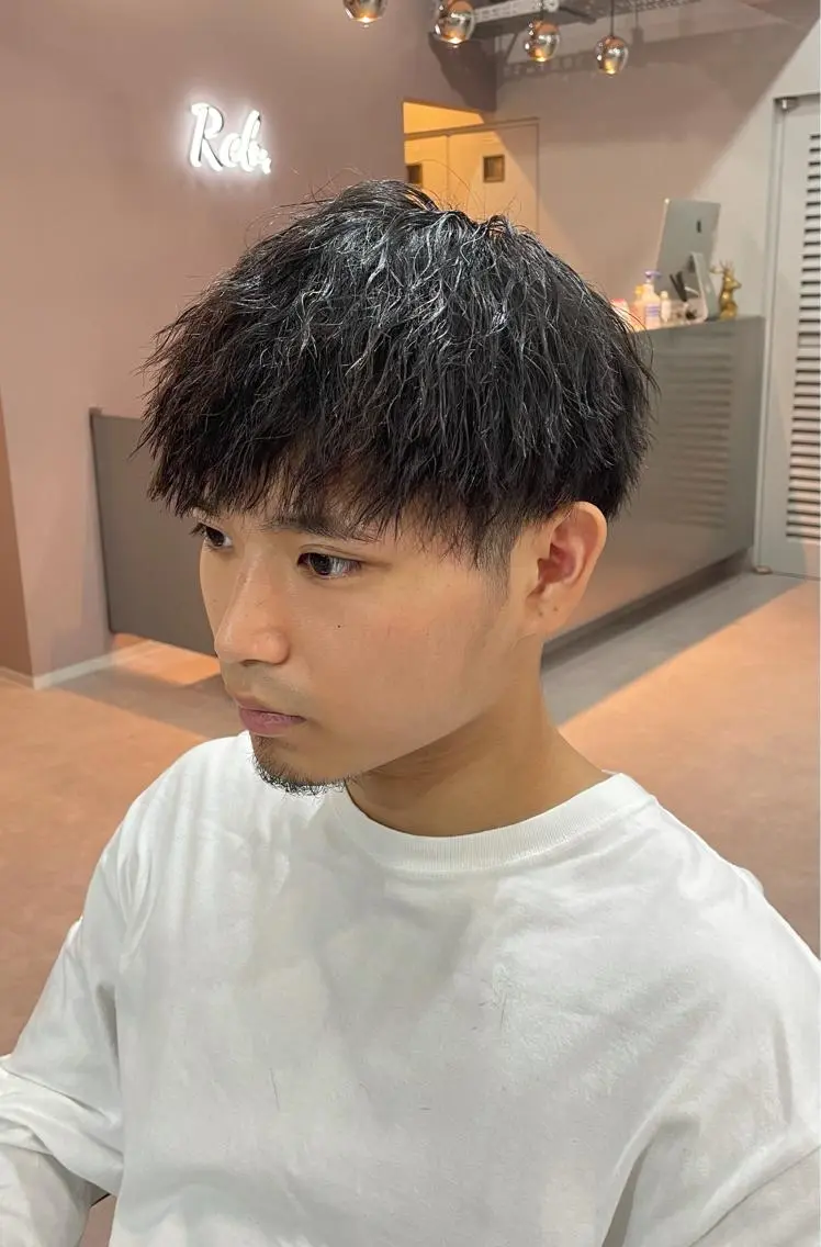 パーマ メンズ メンズパーマ メンズツイストパーマ ツイストパーマ カット パーマ レイヤーカット 西村あきやのヘアスタイル