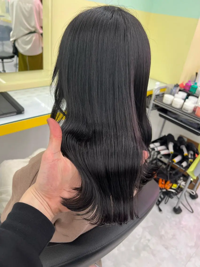 セミロング パーマ ヘアアレンジ メンズ マツエク・マツパ ヘアカラー トリートメント ヘッドスパ ヘアセット 韓国風ベージュ🤎 赤みなし🌿横浜🤎のヘアスタイル