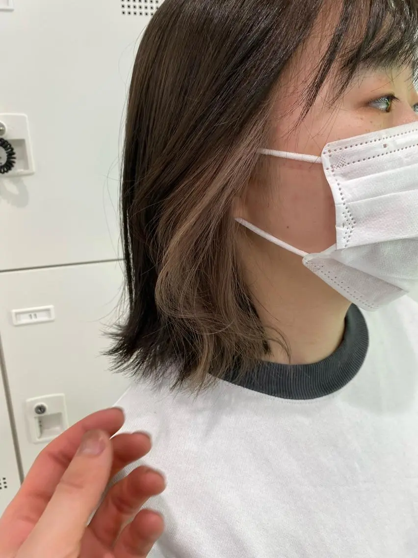 ミディアム カラー センターパート特化 井上健太のヘアスタイル