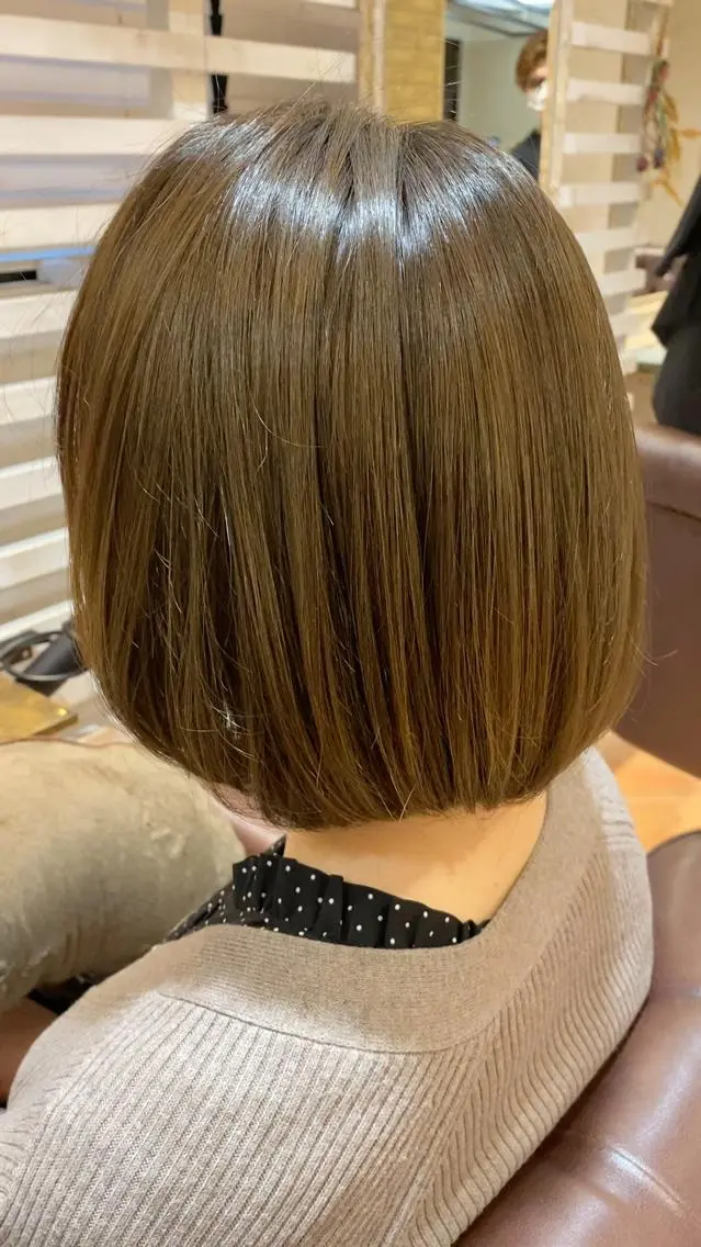 ショート カラー ボブ ブリーチなし✨艶髪 カラー𓃲YAGIのヘアスタイル