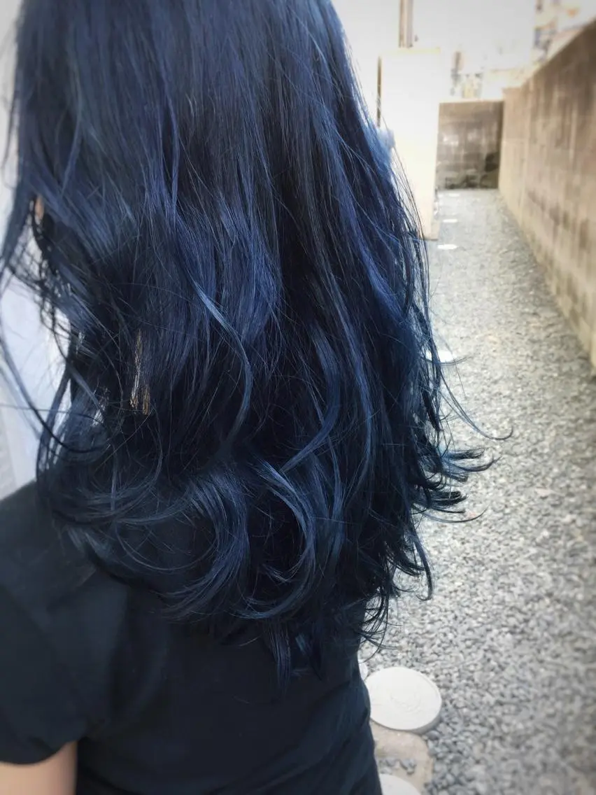 セミロング カラー ブリーチ ネイビーカラー 【 DIPTH 】 代表コウキ🥇のヘアスタイル