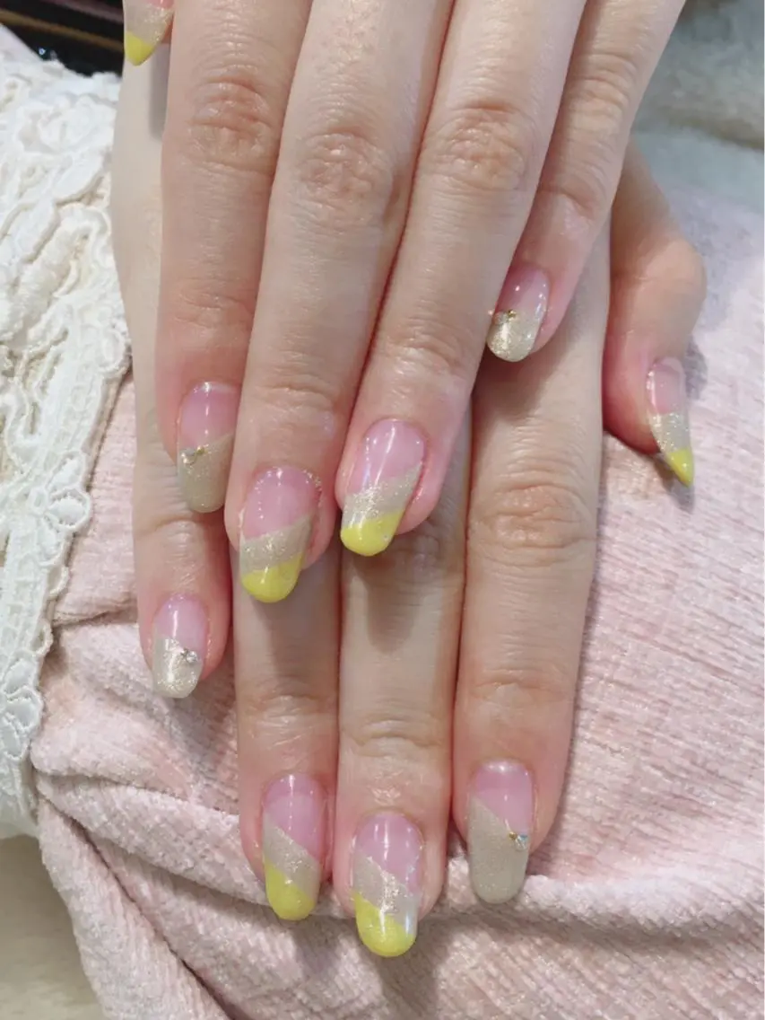 ネイル ビジューバイアクイユ ネイルズ 東中野店のネイルデザイン