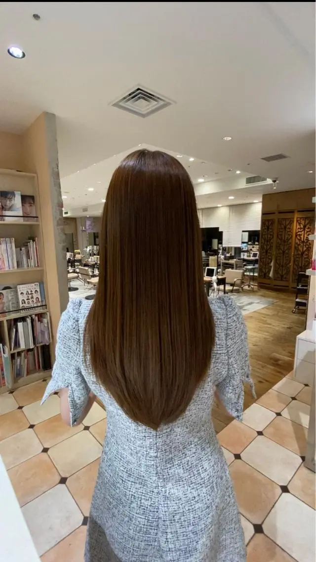 銀座/レイヤー 顔周りカット溝手優太のヘアスタイル