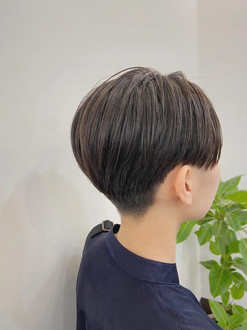 ショート 早稲田 千尋のヘアスタイル