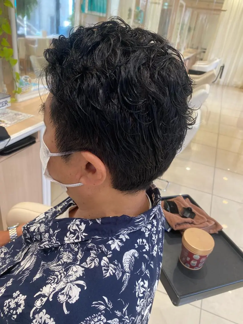 ショート カラー パーマ メンズ 🩵波巻き/ツイスパ HARU💎のヘアスタイル