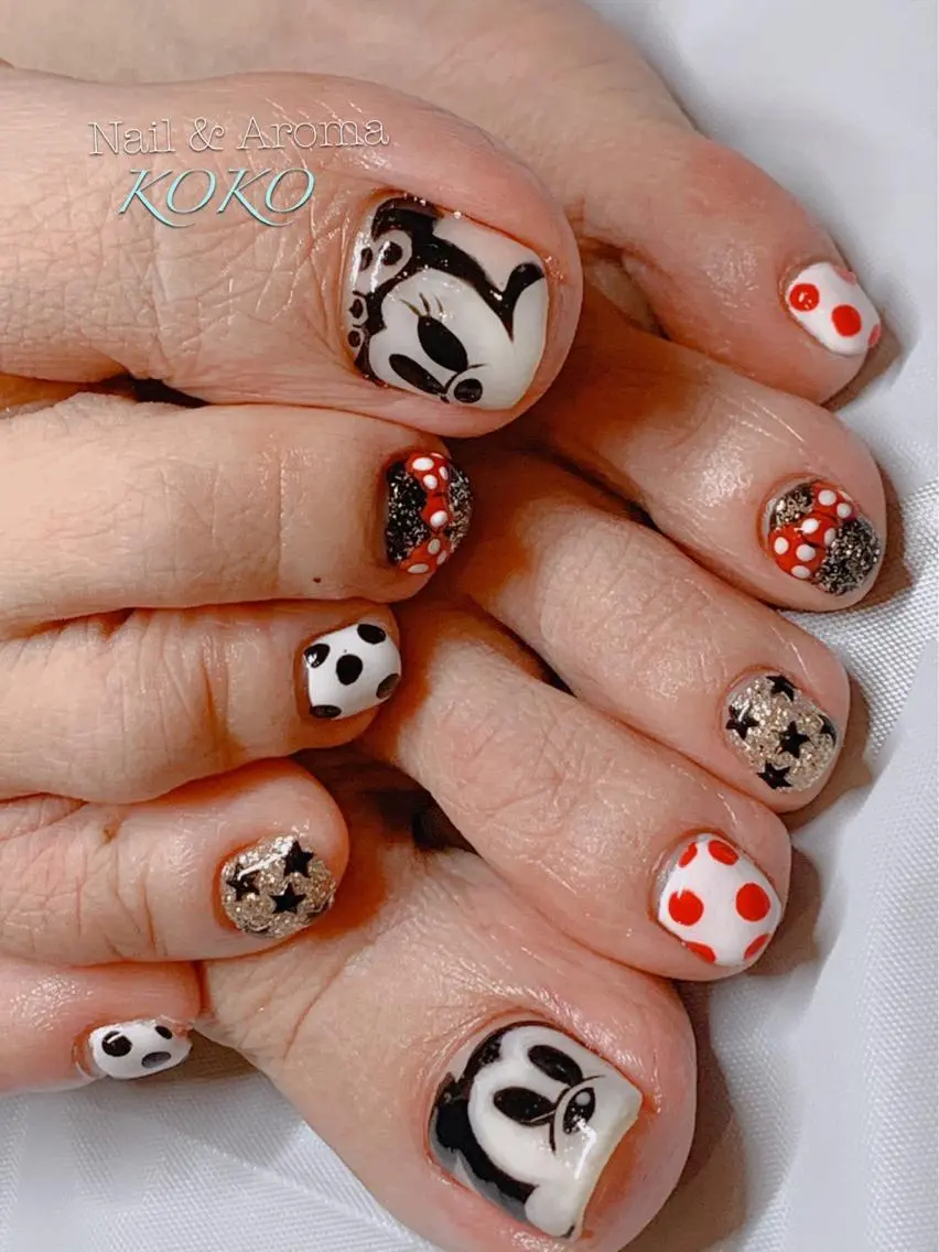 ネイル アートネイル フットネイル 持ち込み フットネイル NAIL__ KOKOのネイルデザイン