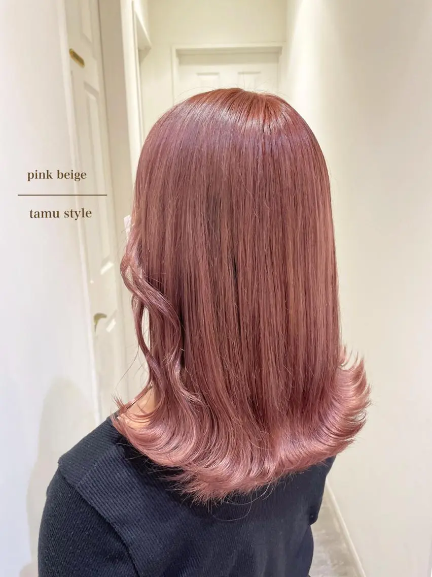 ミディアム カラー ベージュカラー ブリーチ ピンクカラー ヘアカラー シールエクステ横浜 🐏☁️miminaのヘアスタイル