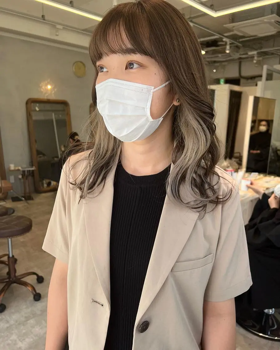 セミロング カット ヘアカラー mai 🌷のヘアスタイル