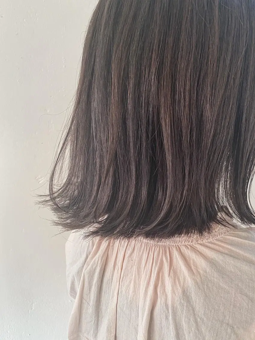 ミディアム カラー グレージュ ハイライトカラー ハイライト stylist🎨 aye牧野莉香のヘアスタイル