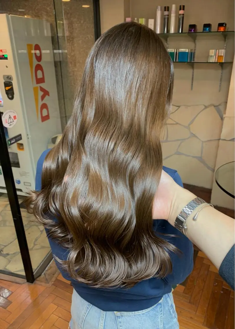ロング カラー ベージュカラー ブリーチ ブリーチなしカラー ヘアカラー トリートメント 矢野 晃平のヘアスタイル
