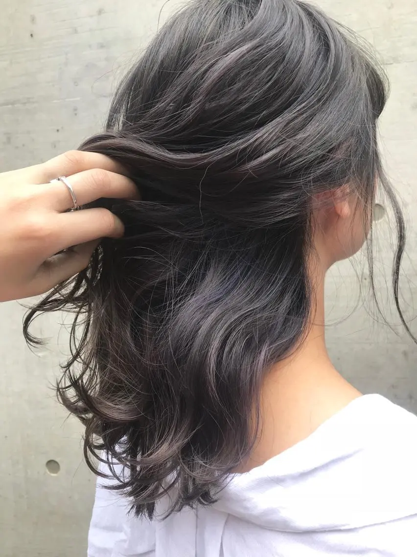 セミロング カラー ハイライトカラー ハイライト 色落ちまでキレイに! !女性サロンのヘアスタイル