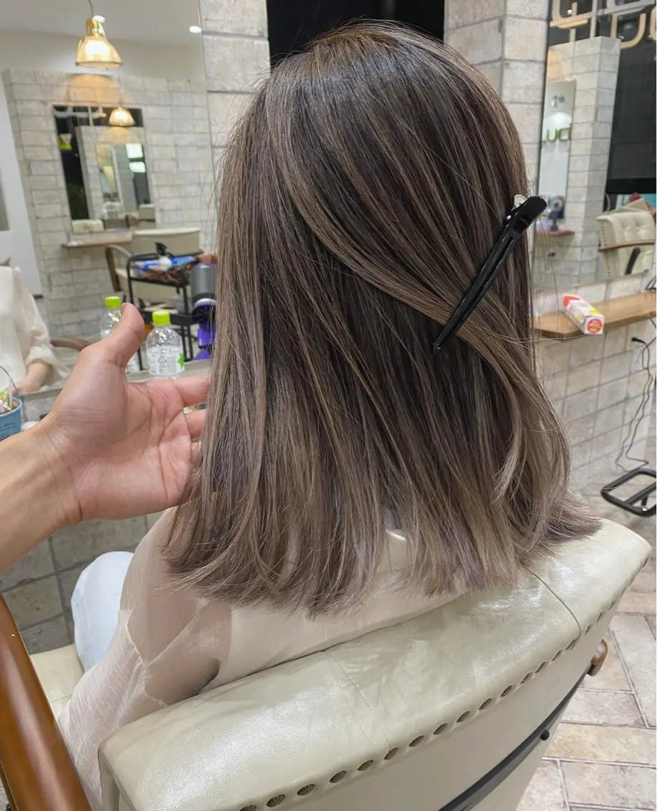 セミロング カラー パーマ ヘアアレンジ ネイル マツエク・マツパ カット ヘアカラー ハイライト、レイヤー カット/西梅田/中西のヘアスタイル