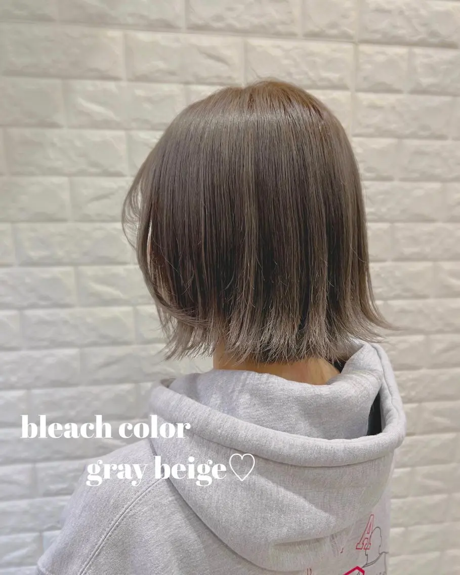 ショート カラー ベージュカラー ブリーチ グレージュ ラベンダーカラー ラベンダーグレージュ ヘアカラー トリートメント 艶髪 ♡Tomiyaのヘアスタイル