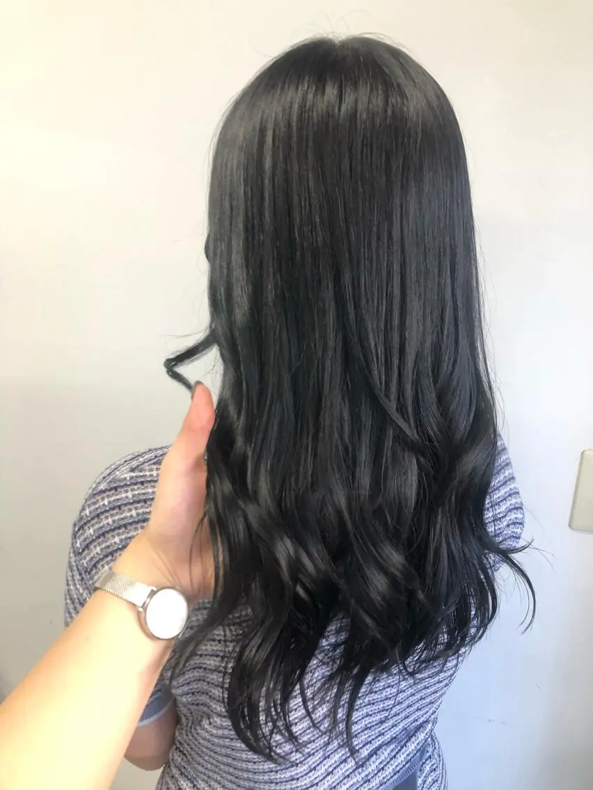 セミロング ヘアカラー トリートメント ヘッドスパ ヘアセット 寒色/ベージュヘア ブリーチありMiOのヘアスタイル