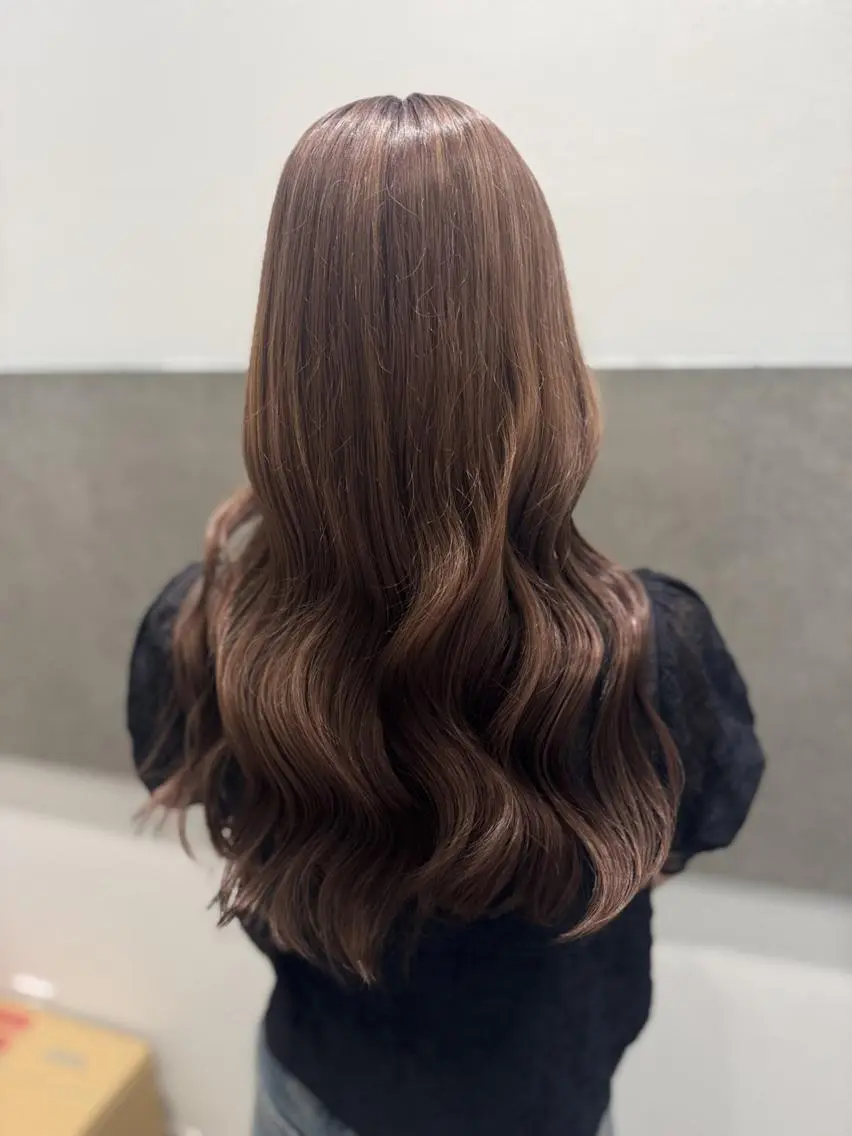 ロング くびれヘア 顔周りカット 髪質改善 ヨシンモリ 韓国風ヘア FOCUSJAPAN 烏丸のヘアスタイル
