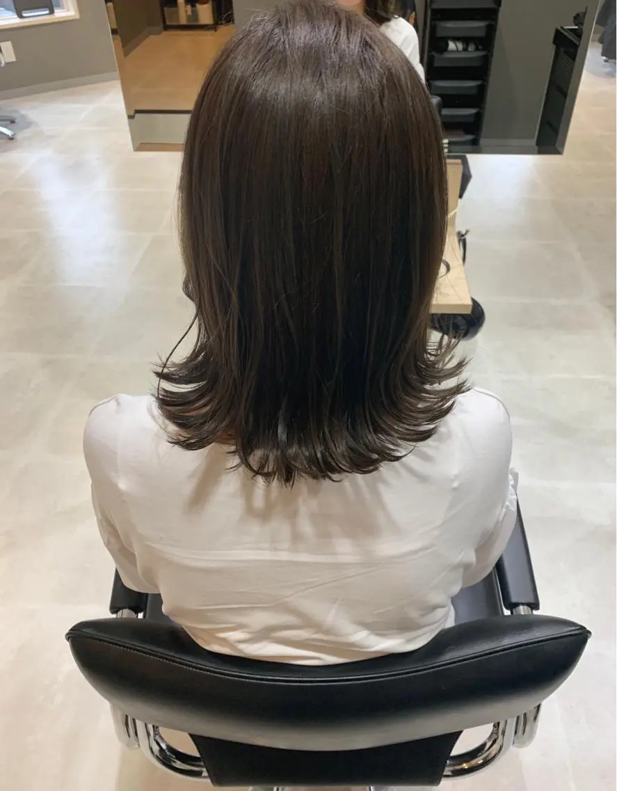 ミディアム アッシュ アッシュブラウン モデルさん募集中IT byALBUM八王子のヘアスタイル