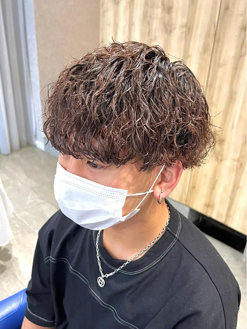ショート パーマ ヘアアレンジ メンズ メンズパーマ メンズツイストパーマ ツイストスパイラルパーマ 波巻きパーマ スパイラルパーマ メンズパーマ職人 加藤 弘貴のヘアスタイル
