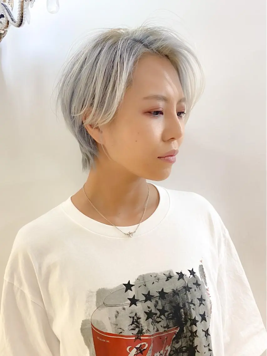 ショート カット ヘアカラー 藤田 遼のヘアスタイル