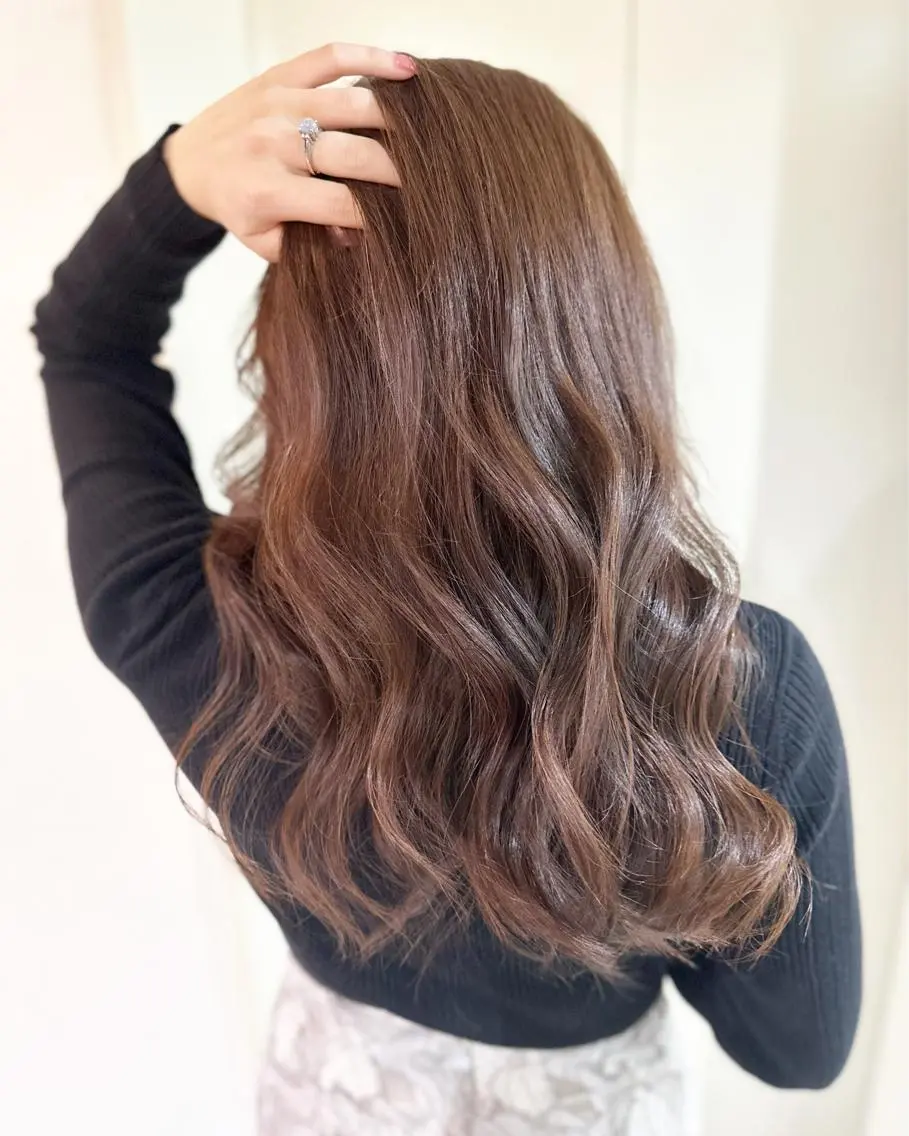 ロング カラー アッシュ 黒髪 ブルーカラー ブルーブラック グレージュ カット ヘアカラー トリートメント うる艶カラー美容師 ayumiのヘアスタイル