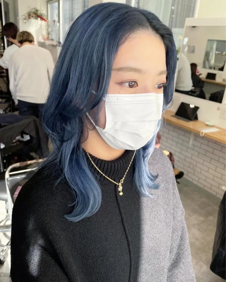 セミロング カラー ブルーカラー RU RIのヘアスタイル
